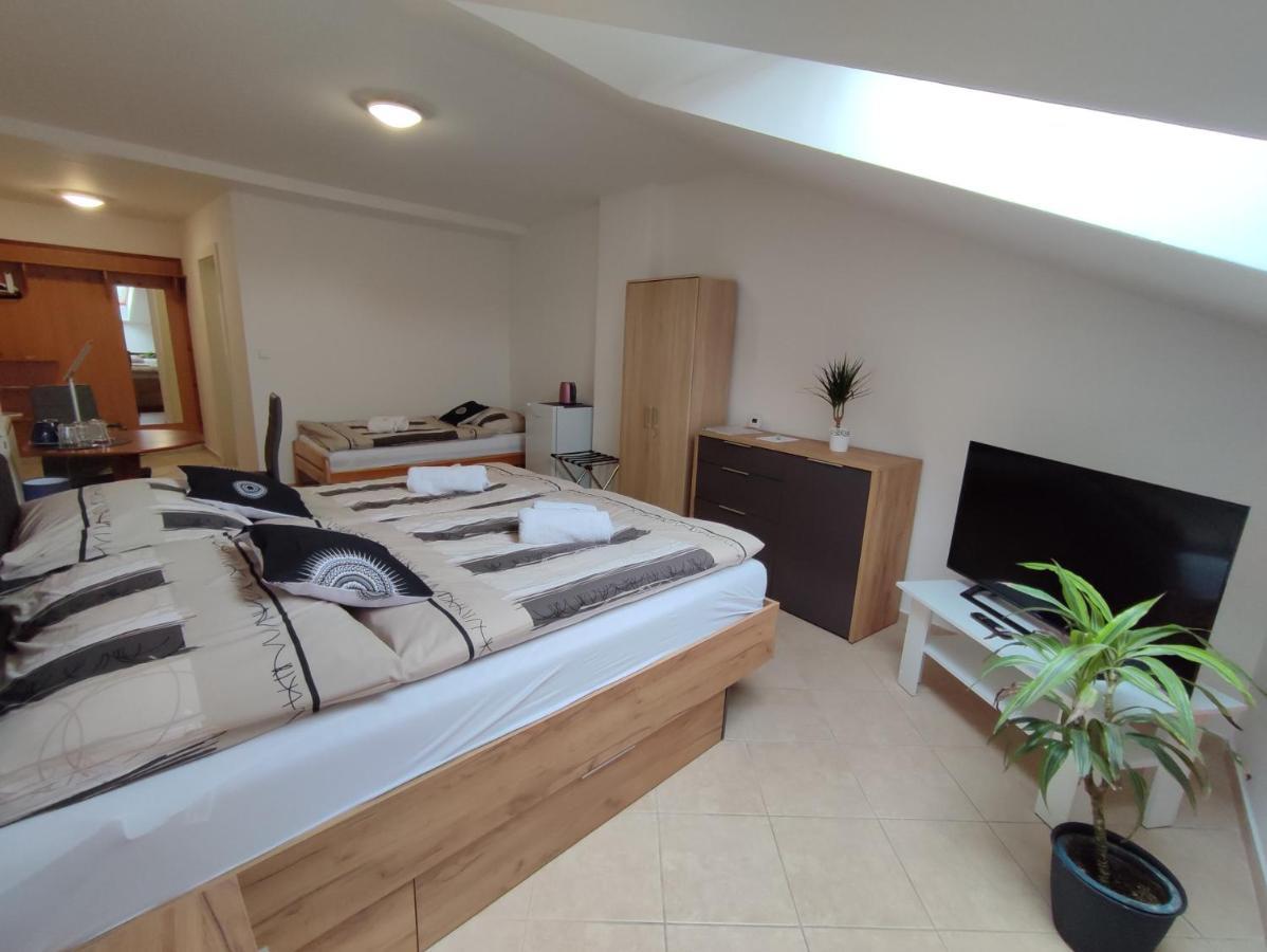 Hotel 28 3*